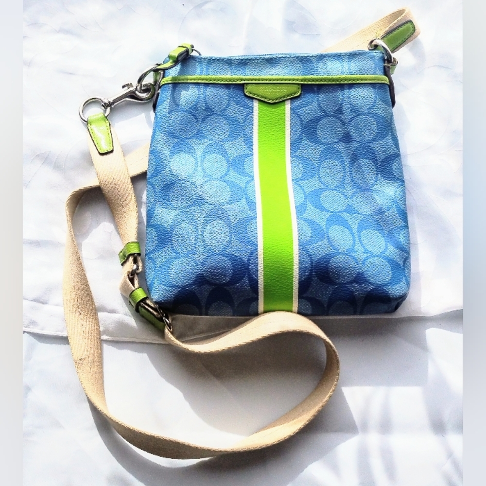 Coach messenger crossbody